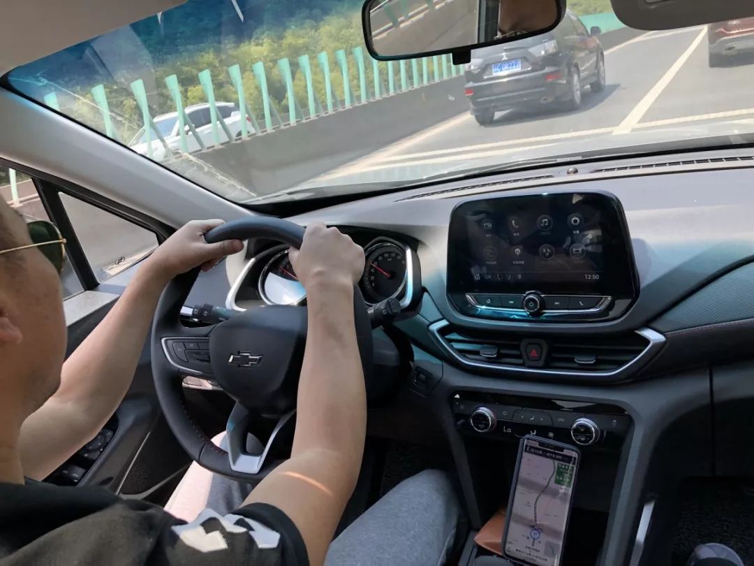 堂哥聊车 | 连坐了8小时长途的60岁老太太都说好!这是啥车?