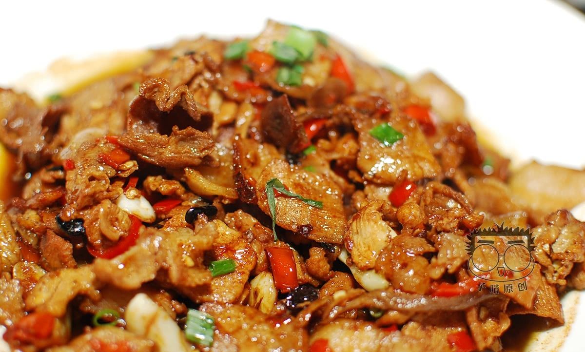 22元的肉炒肉满满一盘肉 特别下饭一个菜两人吃正好