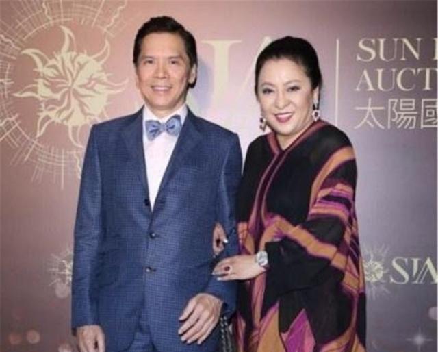 向华强深爱陈岚,分开二十四小时都受不了,向太是怎么做到的?
