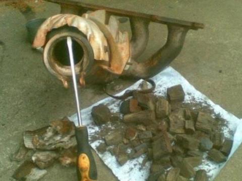 建议不管柴油汽油车，行驶1万公里记得要清理这地方，马力十足