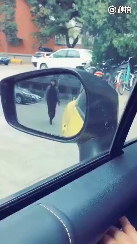 跑车也无用武之地......