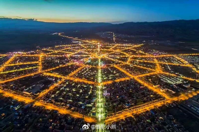 新疆特克斯八卦城 没有红绿灯的城市在哪里