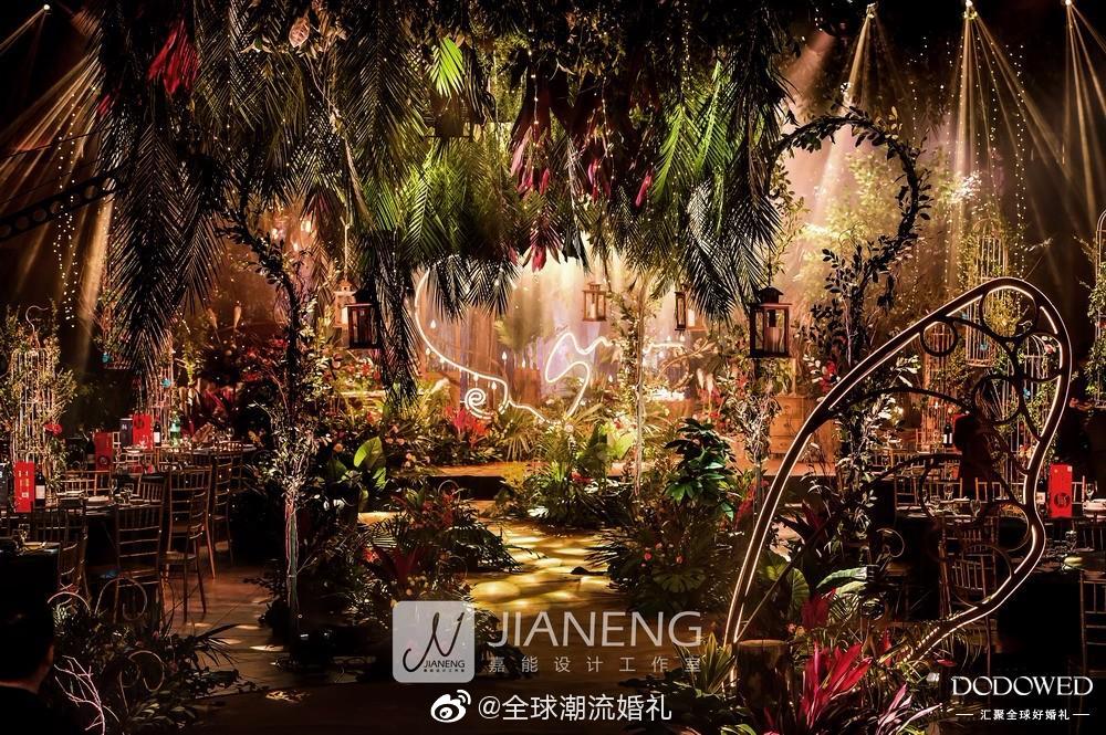 《绽》这是一场将蝴蝶元素融入到森系婚礼的|蝴蝶|婚礼|舞台_新浪新闻