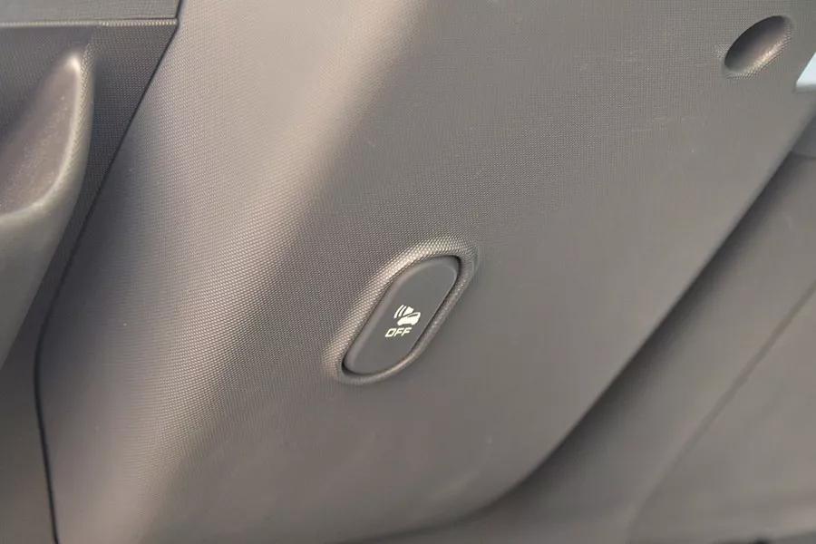 是不是“老年代步车”?我们准备拆一辆宝骏E100