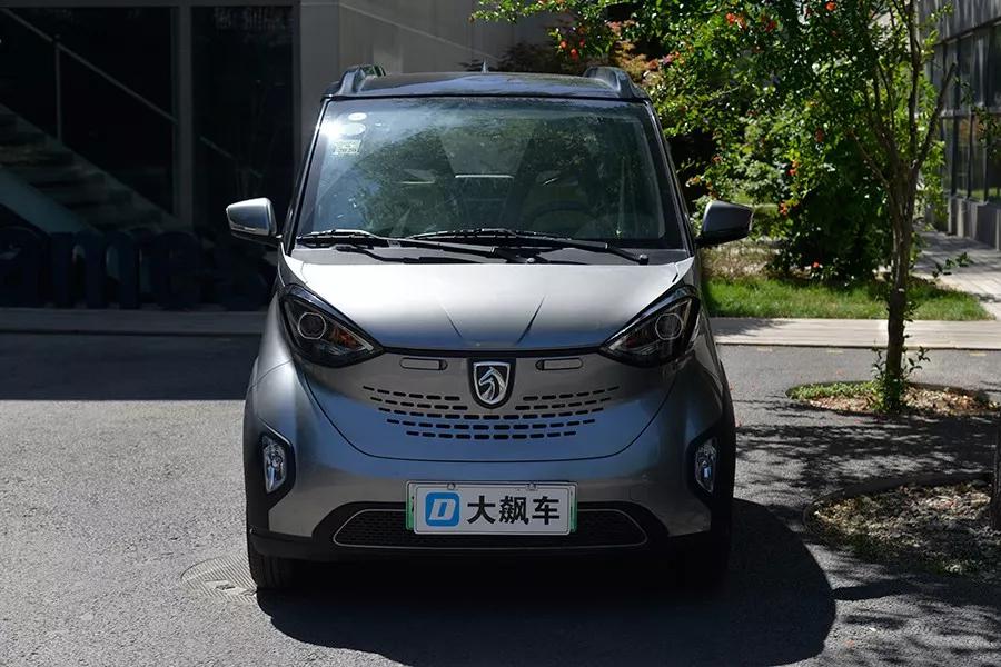 是不是“老年代步车”?我们准备拆一辆宝骏E100