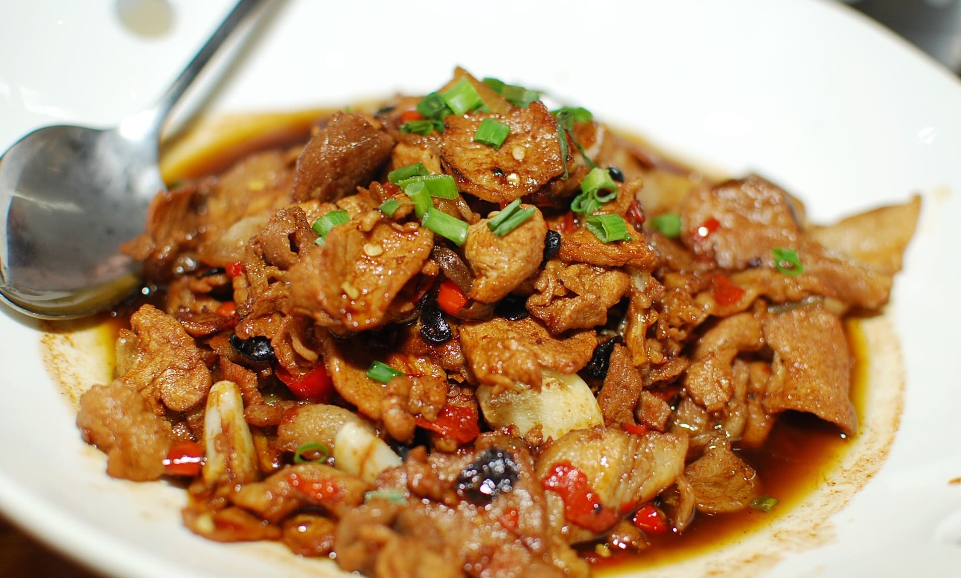 22元的肉炒肉满满一盘肉 特别下饭一个菜两人吃正好