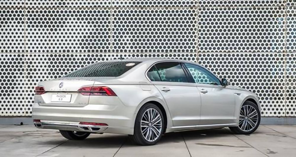 沃尔沃S90、皇冠、CT6和辉昂,30万预算买C级车怎么选?
