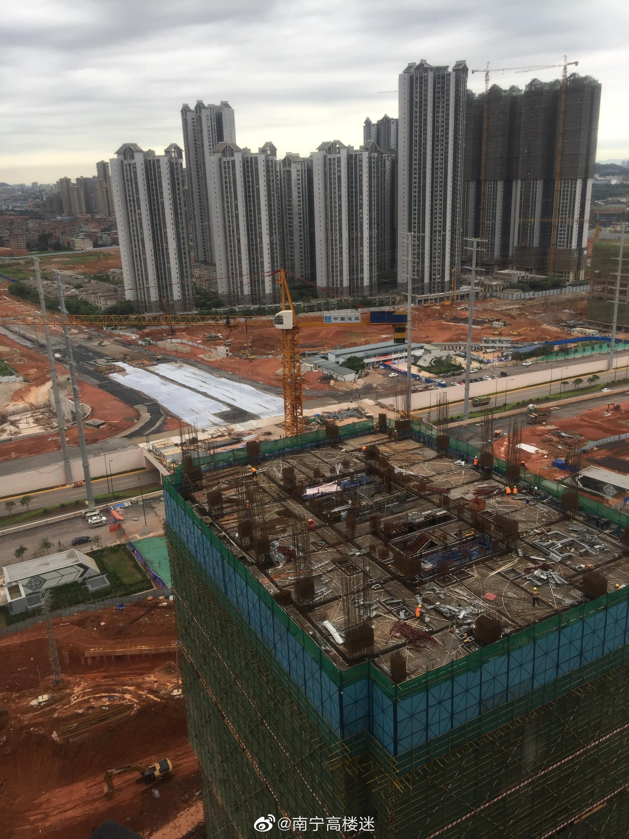 五象万象汇建设进展,目前已经部分出地面.(图/高楼迷网友)