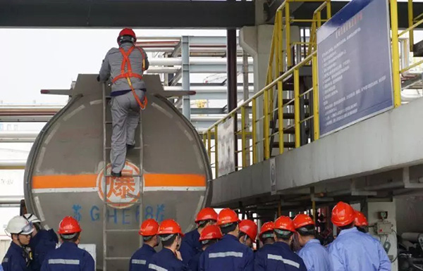 ���Σ��Ʒװж��ҵ��ȫ