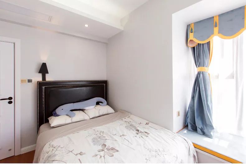 102㎡现代轻奢，时尚摩登，惊艳之家