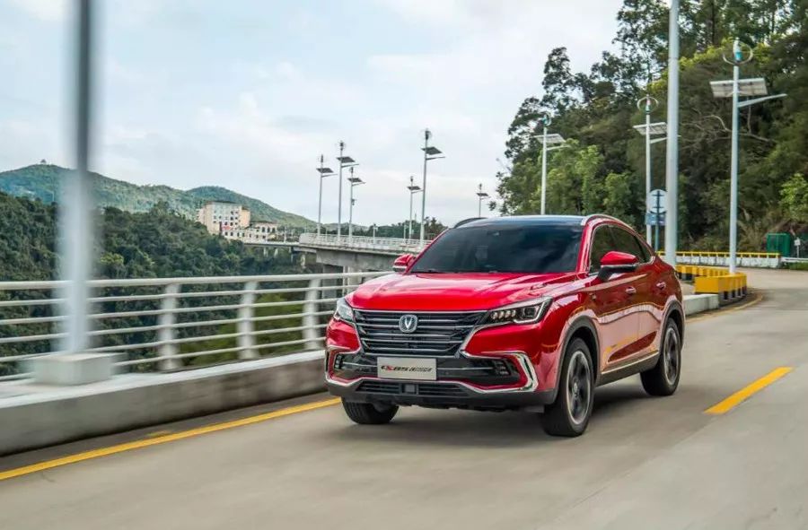 腾讯、华为两位大咖站台,难怪长安CS85 COUPE一上市这么受欢迎