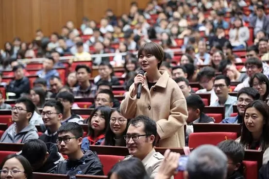  ���ƴ���������������ϯ