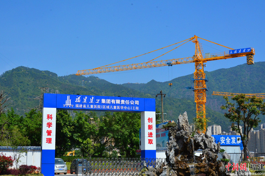 福建建工人"五一"假期坚守岗位用双手与汗水奋进追梦