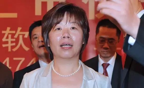 怎么结识富婆 0TZg-hwfpcxn6339538.jpg