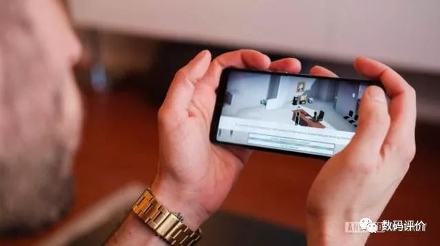 华为P30手机评价如何:夜景拍摄强,3倍光学变焦