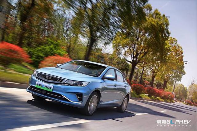 更适合家用的选择 帝豪GL PHEV以14.88万元开启预售