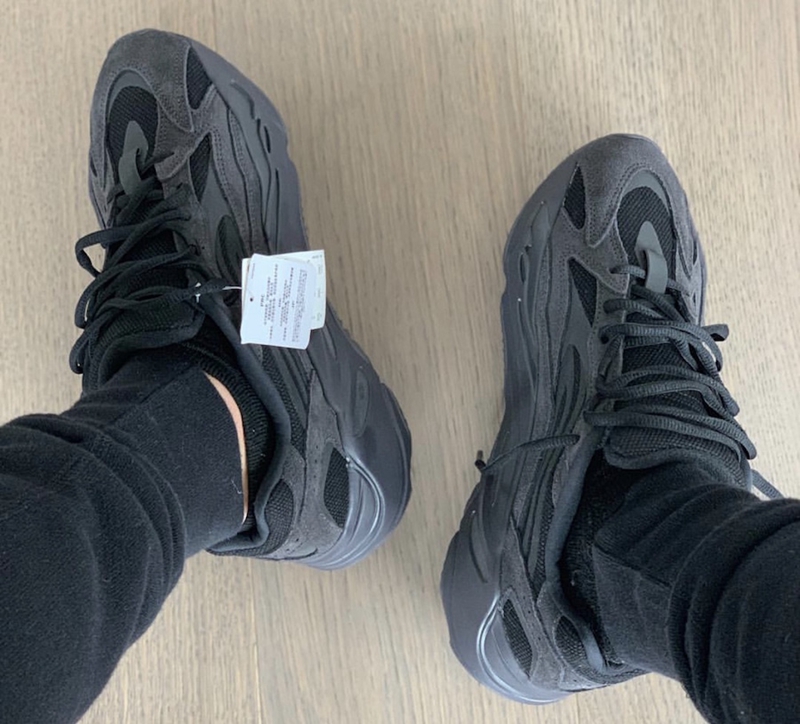 yeezy 700 vanta 3m