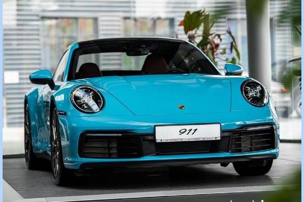 保时捷全新911到店实拍