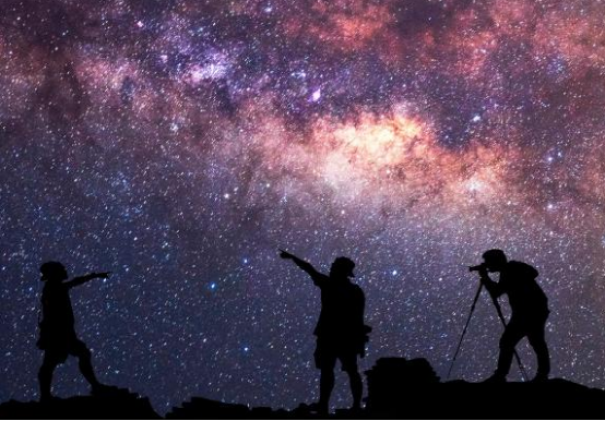 投入时间去学习望远镜的使用才能看到美丽的星空