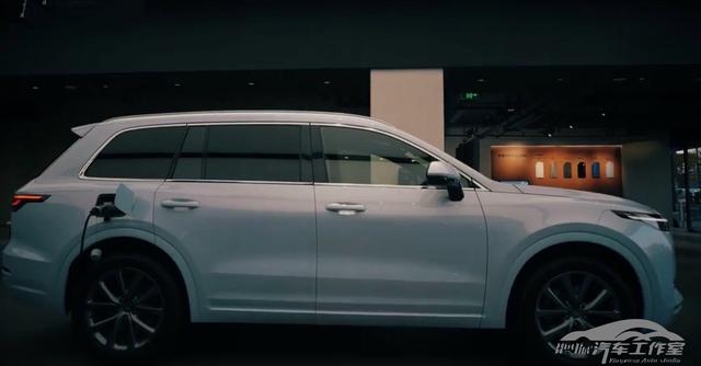 理想ONE到店实拍 续航800公里 32.8万元中大型7座SUV