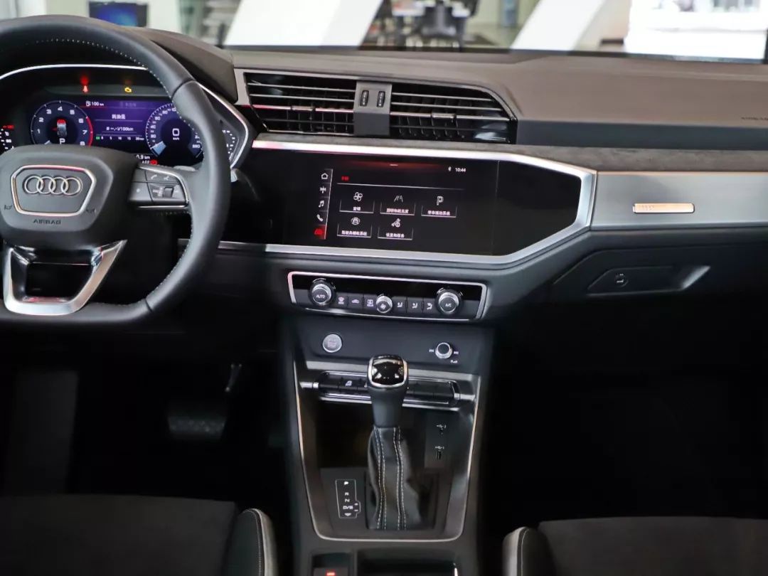 奥迪最受欢迎的SUV出新款,20多万就能买