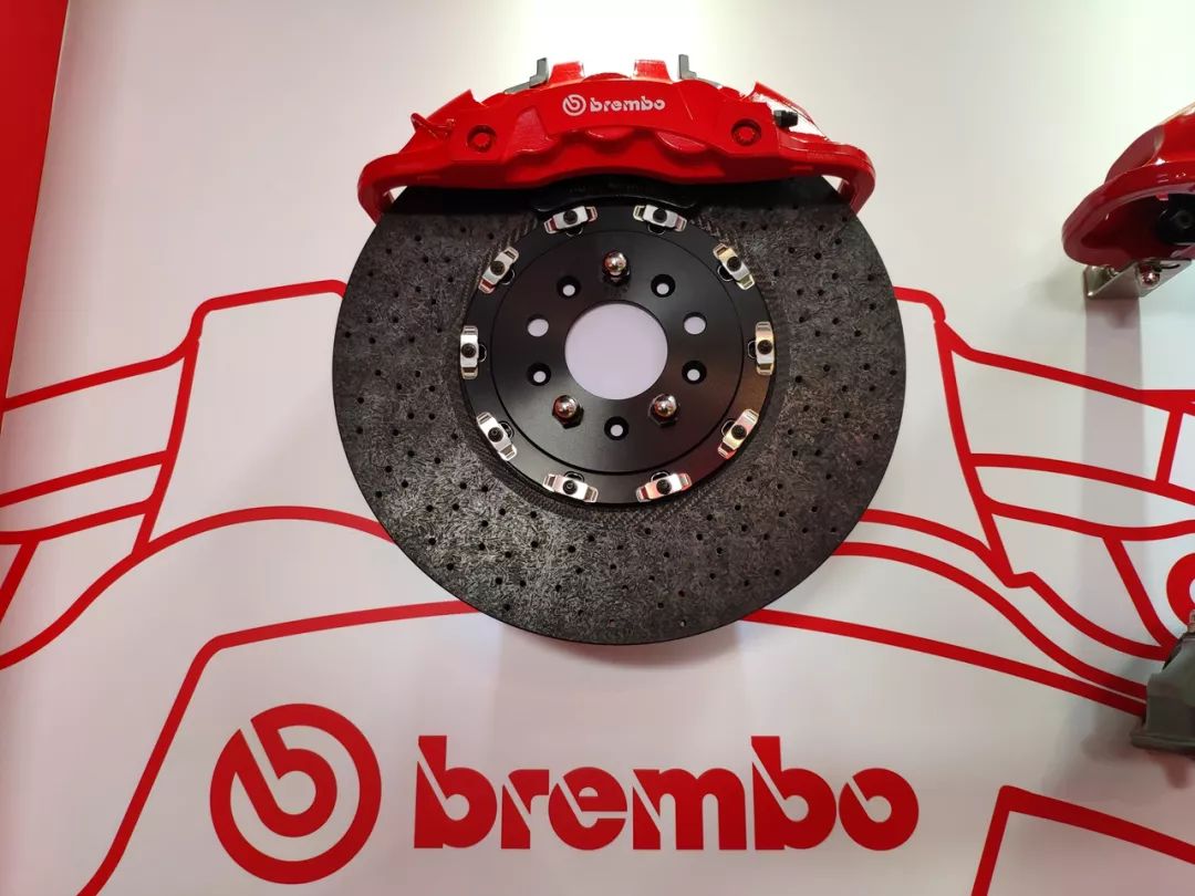 布雷博Brembo刹车系统到底牛在哪里,为何能被性能车独宠?