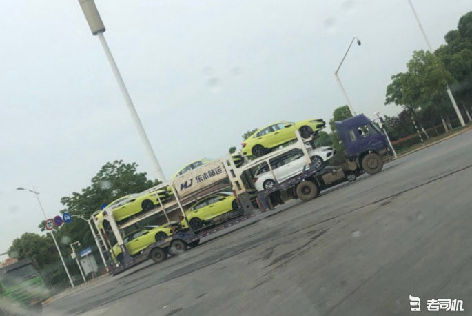 速递!新鲜的“谍照“资讯全在这，看我就够了