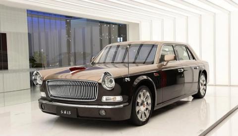 史上最贵红旗来了！改个色就卖1000万，网友：起码加个话筒吧