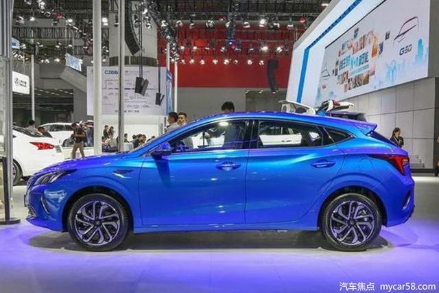 几十万买特斯拉和蔚来都“火”了,还不如买10来万的逸动ET