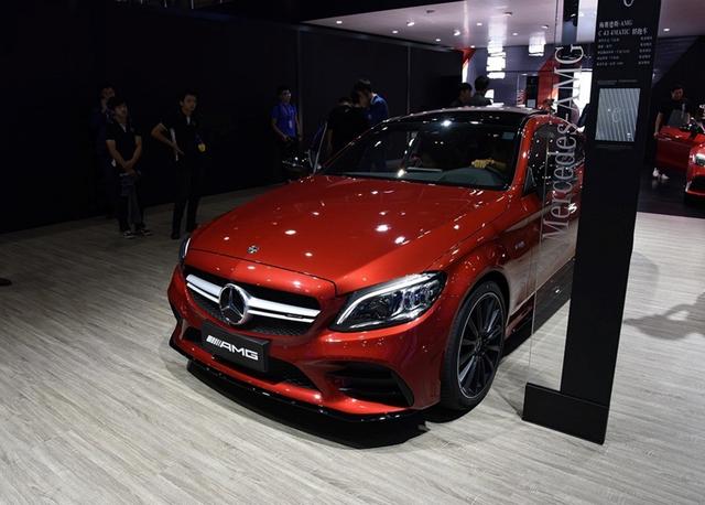 搭载3.0L双涡轮增压V6的德系豪车,配9AT要64万