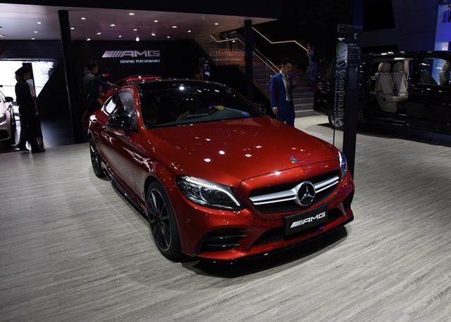 搭载3.0L双涡轮增压V6的德系豪车,配9AT要64万