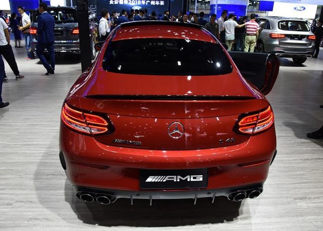 搭载3.0L双涡轮增压V6的德系豪车,配9AT要64万