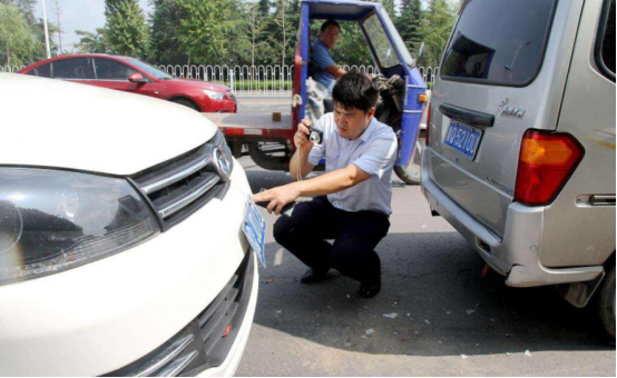 “第三者责任险”买100万还是50万？车险定损员终于说出实话！