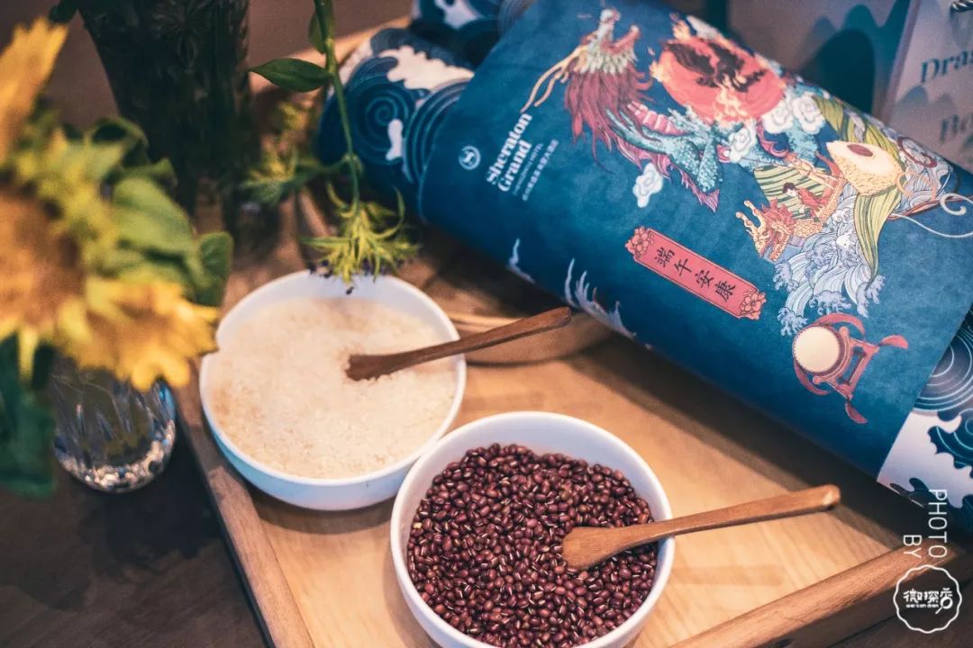 清香艾草甜粽!喷香蛋黄肉粽!粽子甜咸党再起纷争!郑州这家五星酒店给你最端午的粽子香! 清香艾草甜粽!喷香蛋黄肉粽!粽子甜咸党再起纷争!郑州这家五星酒店给你最端午的粽子香!