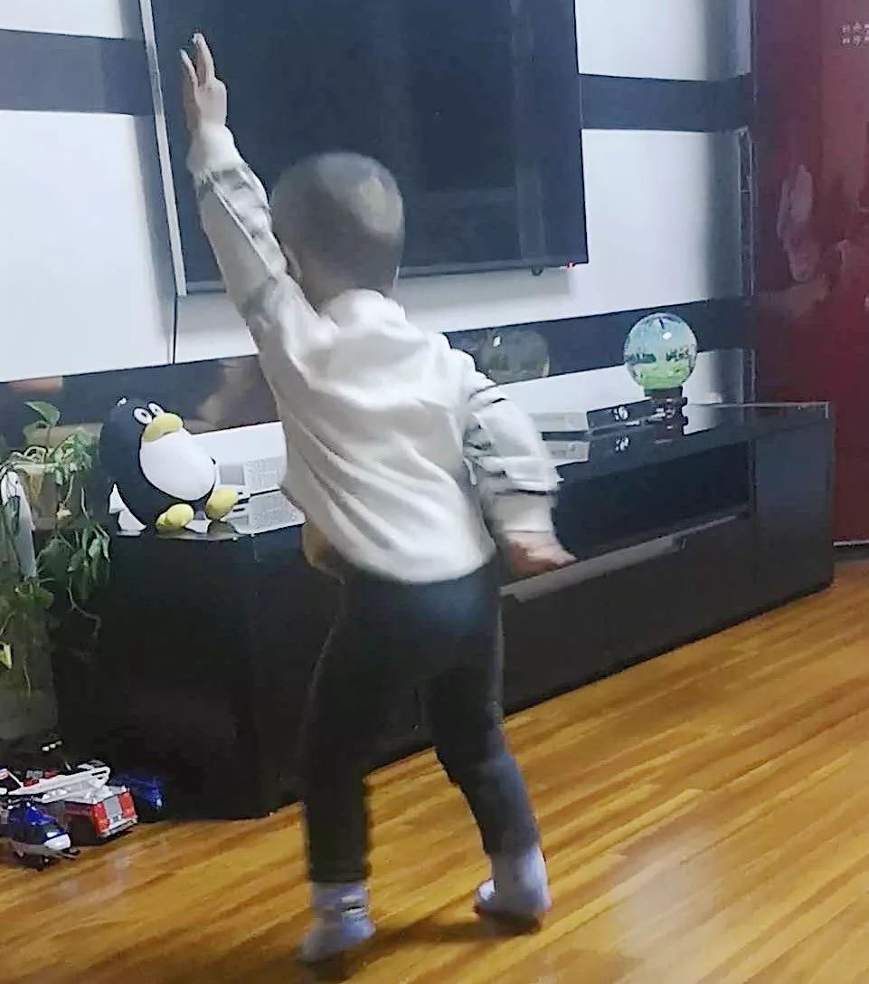 “男朋友劈腿那天,我哥把他给揍了” “男朋友劈腿那天,我哥把他给揍了”