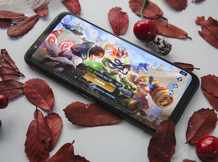 “吃鸡”再见！《和平精英》到来，你的手机完成升级了吗？