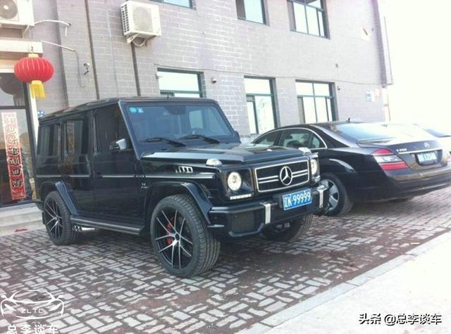 国内首辆99999库里南,车牌价值200多万,车标值一辆帕萨特