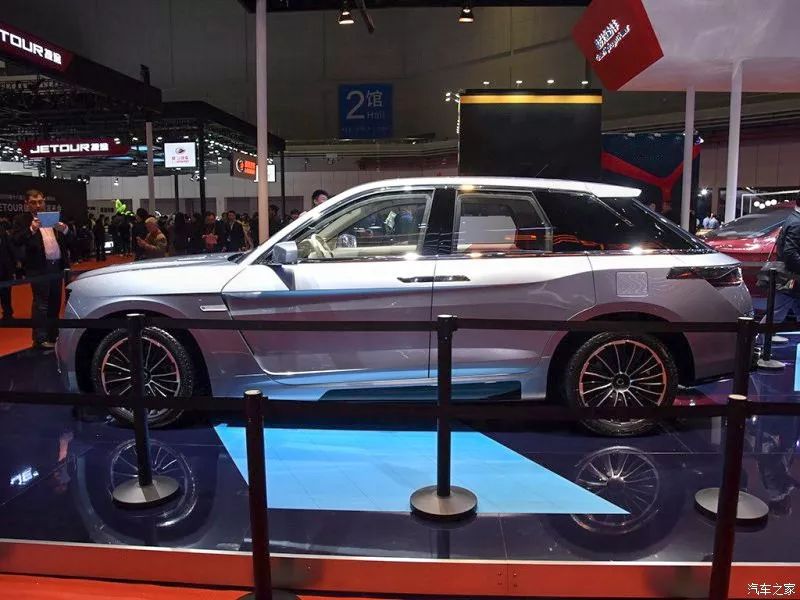381马力、长超5米的SUV,“一箱油”续航1200km!