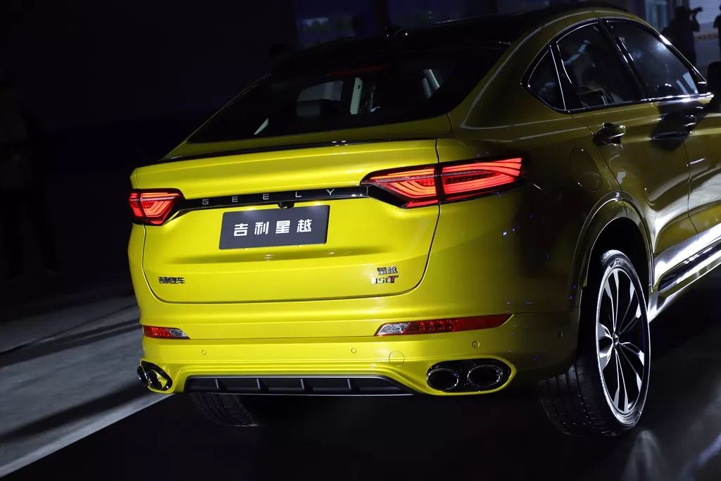 爱信8AT+2.0T,还有混动,才13多万起!这台中国车甩出王炸!