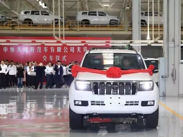 国产又出硬派越野,搭4.6L V8发动机!一看外观丰田陆巡都懵了
