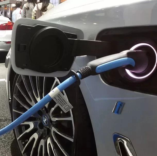 最新最全的“油价“资讯都在这里，不容错过