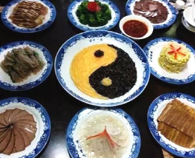 去安康一定要吃的几种美食，堪称安康人的美食盛宴，简直太诱人了