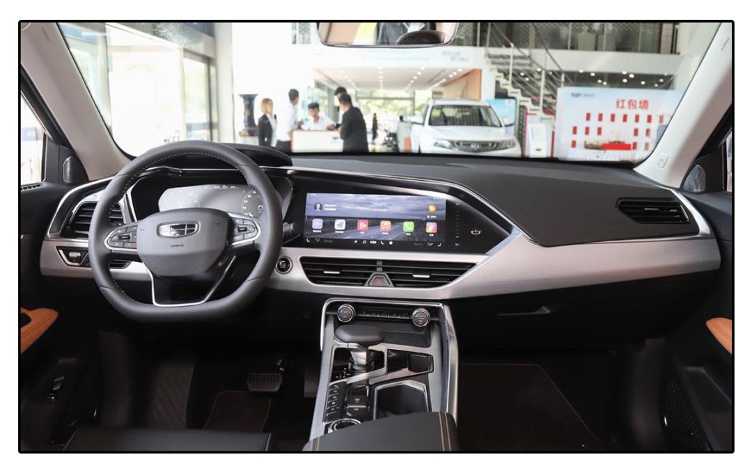 吉利最贵SUV刚上市,到底值不值得入手?听听4S店销售怎么说