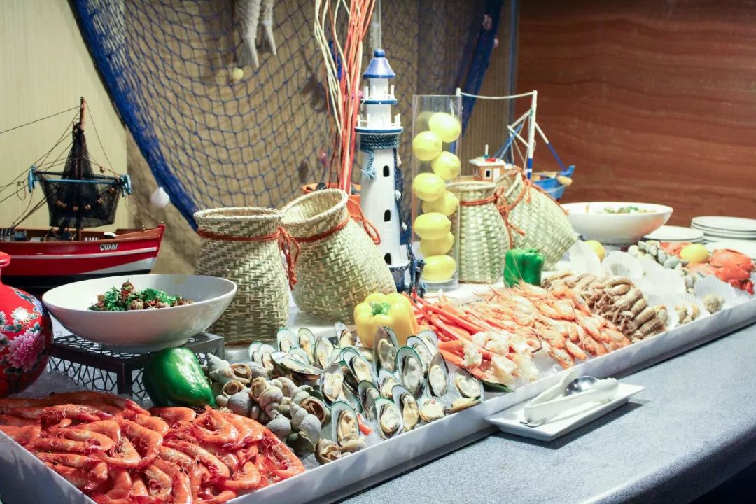 ¥188/位 “露天烧烤 小龙虾”双主题！花园式酒店放大招，6种口味小龙虾轮番刷，青啤、哈根达斯不限量！