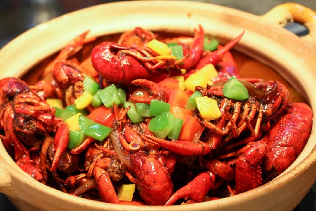 ¥188/位 “露天烧烤 小龙虾”双主题！花园式酒店放大招，6种口味小龙虾轮番刷，青啤、哈根达斯不限量！