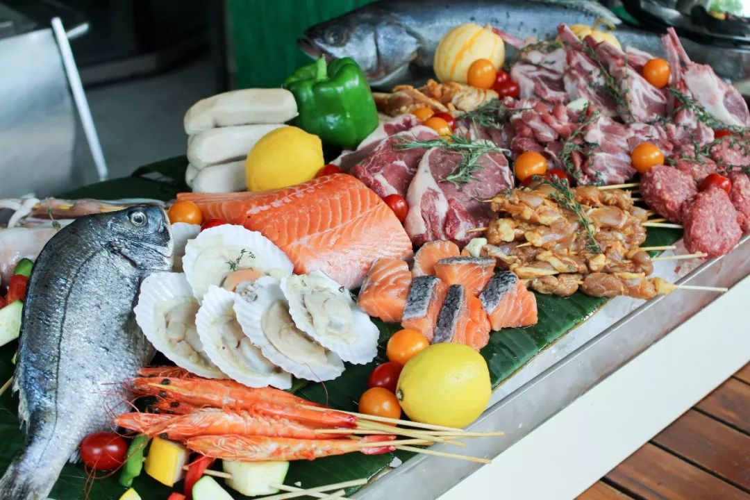 ¥188/位 “露天烧烤 小龙虾”双主题！花园式酒店放大招，6种口味小龙虾轮番刷，青啤、哈根达斯不限量！