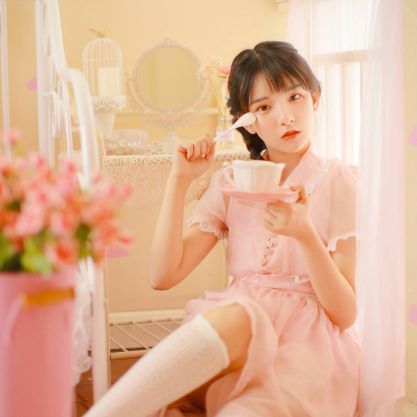 2019时尚界最流行的色彩:为什么它让女人都欲罢不能? 2019时尚界最流行的色彩:为什么它让女人都欲罢不能?