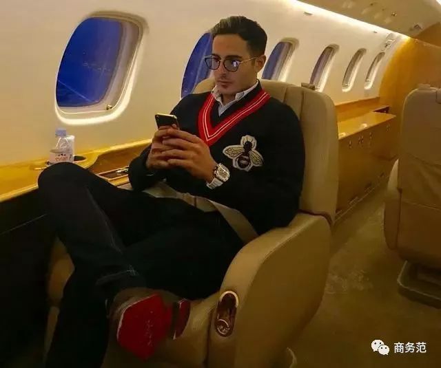 假装富二代的人，套路有多深