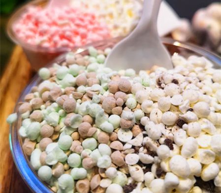 骗你是小狗,花椒、五粮液、咸鸭蛋冰淇淋真的很好吃! 骗你是小狗,花椒、五粮液、咸鸭蛋冰淇淋真的很好吃!