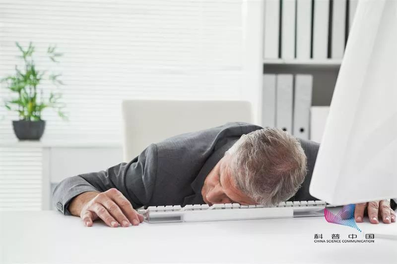 所有的猝死都是蓄谋已久!出现这些信号一定要小心… 所有的猝死都是"蓄谋已久"!出现这些信号一定要小心…